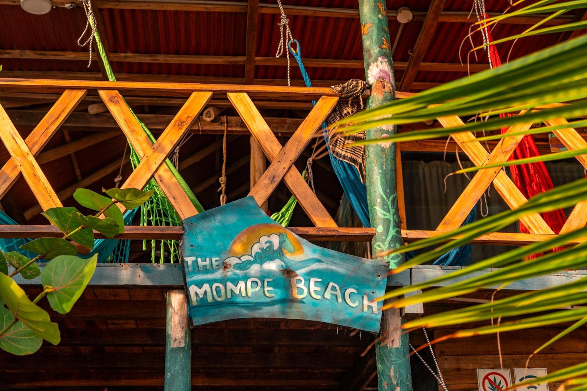 The Mompe Beach Hostal La Poza Zewnętrze zdjęcie
