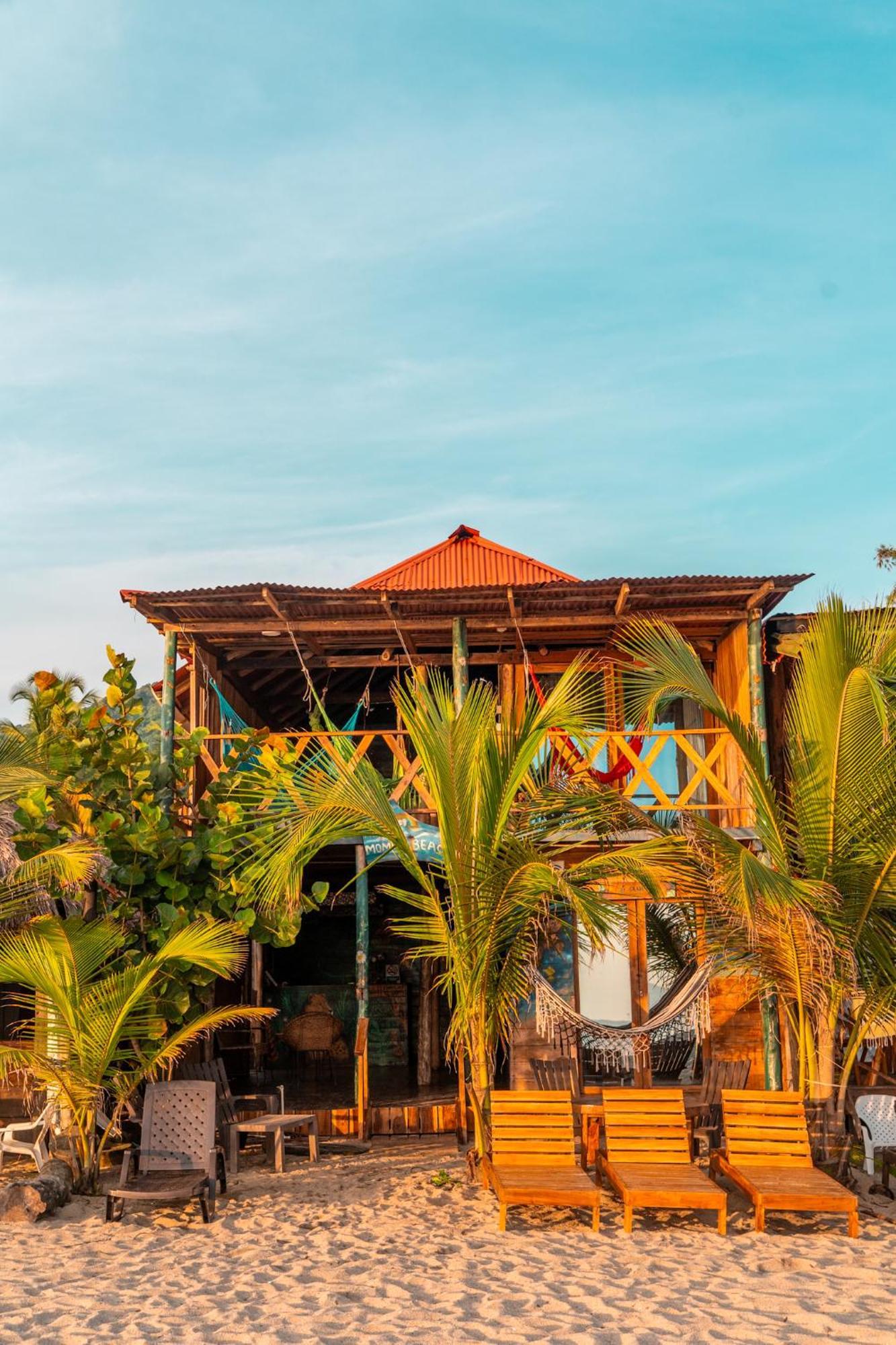 The Mompe Beach Hostal La Poza Zewnętrze zdjęcie